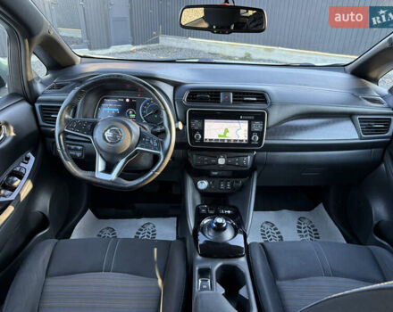 Зеленый Ниссан Лиф, объемом двигателя 0 л и пробегом 149 тыс. км за 11399 $, фото 14 на Automoto.ua