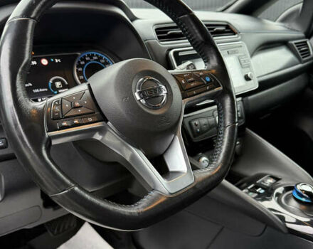 Зеленый Ниссан Лиф, объемом двигателя 0 л и пробегом 83 тыс. км за 11999 $, фото 26 на Automoto.ua