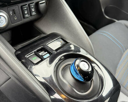 Зеленый Ниссан Лиф, объемом двигателя 0 л и пробегом 83 тыс. км за 11999 $, фото 27 на Automoto.ua