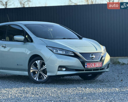 Зеленый Ниссан Лиф, объемом двигателя 0 л и пробегом 149 тыс. км за 11399 $, фото 2 на Automoto.ua