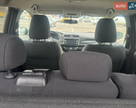 Зеленый Ниссан Лиф, объемом двигателя 0 л и пробегом 118 тыс. км за 12400 $, фото 12 на Automoto.ua