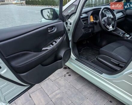 Зеленый Ниссан Лиф, объемом двигателя 0 л и пробегом 81 тыс. км за 11250 $, фото 41 на Automoto.ua