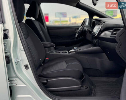 Зеленый Ниссан Лиф, объемом двигателя 0 л и пробегом 99 тыс. км за 11990 $, фото 7 на Automoto.ua