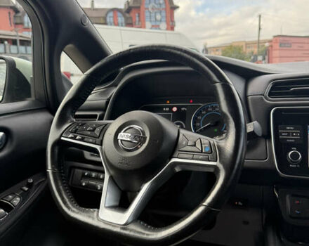 Зеленый Ниссан Лиф, объемом двигателя 0 л и пробегом 83 тыс. км за 12550 $, фото 19 на Automoto.ua