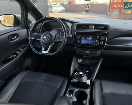 Зеленый Ниссан Лиф, объемом двигателя 0 л и пробегом 75 тыс. км за 13900 $, фото 22 на Automoto.ua