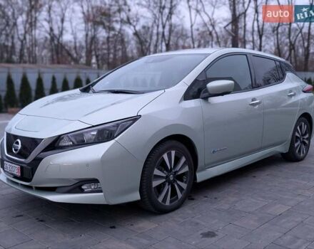 Зеленый Ниссан Лиф, объемом двигателя 0 л и пробегом 81 тыс. км за 11250 $, фото 1 на Automoto.ua