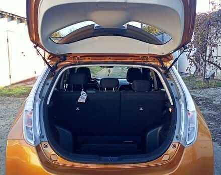 Оранжевый Ниссан Лиф, объемом двигателя 0 л и пробегом 90 тыс. км за 8500 $, фото 75 на Automoto.ua