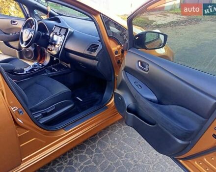 Оранжевый Ниссан Лиф, объемом двигателя 0 л и пробегом 90 тыс. км за 8500 $, фото 66 на Automoto.ua