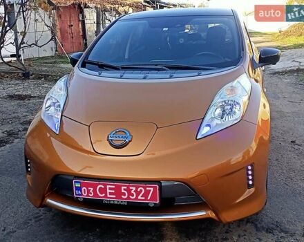 Оранжевый Ниссан Лиф, объемом двигателя 0 л и пробегом 90 тыс. км за 8500 $, фото 2 на Automoto.ua