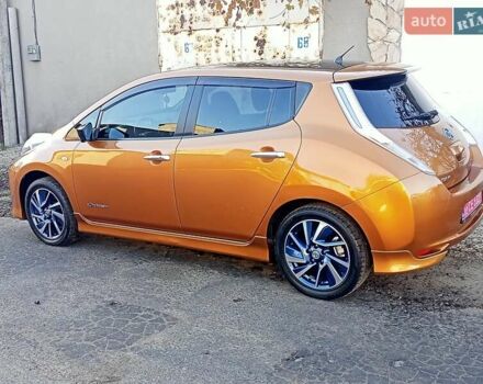Оранжевый Ниссан Лиф, объемом двигателя 0 л и пробегом 90 тыс. км за 8500 $, фото 20 на Automoto.ua