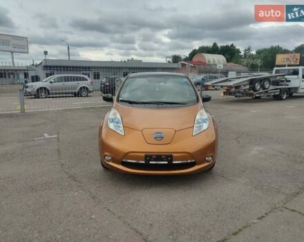 Оранжевый Ниссан Лиф, объемом двигателя 0 л и пробегом 127 тыс. км за 7900 $, фото 1 на Automoto.ua