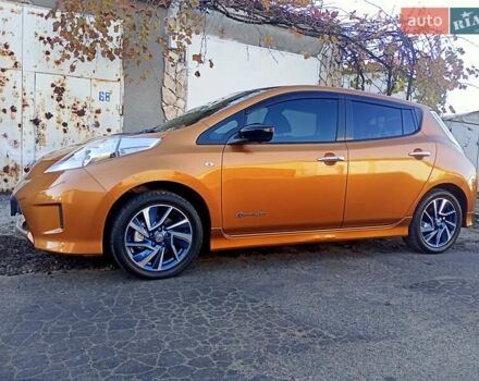 Оранжевый Ниссан Лиф, объемом двигателя 0 л и пробегом 90 тыс. км за 8500 $, фото 15 на Automoto.ua