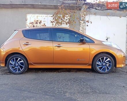 Оранжевый Ниссан Лиф, объемом двигателя 0 л и пробегом 90 тыс. км за 8500 $, фото 37 на Automoto.ua