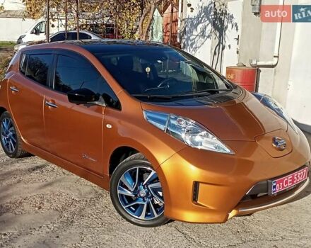 Оранжевый Ниссан Лиф, объемом двигателя 0 л и пробегом 90 тыс. км за 8500 $, фото 97 на Automoto.ua