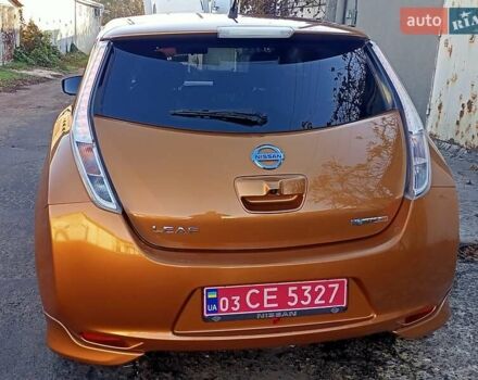 Оранжевый Ниссан Лиф, объемом двигателя 0 л и пробегом 90 тыс. км за 8500 $, фото 27 на Automoto.ua