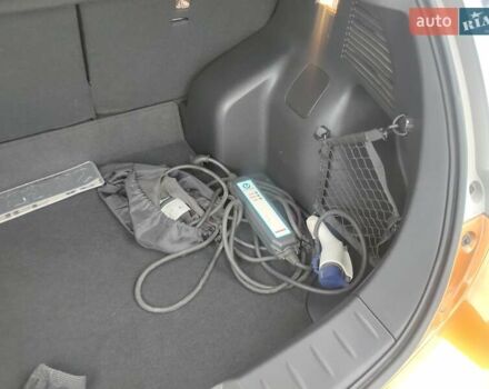 Оранжевый Ниссан Лиф, объемом двигателя 0 л и пробегом 127 тыс. км за 7900 $, фото 9 на Automoto.ua