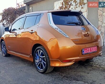 Оранжевый Ниссан Лиф, объемом двигателя 0 л и пробегом 90 тыс. км за 8500 $, фото 24 на Automoto.ua
