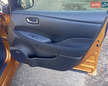 Оранжевый Ниссан Лиф, объемом двигателя 0 л и пробегом 90 тыс. км за 8500 $, фото 61 на Automoto.ua