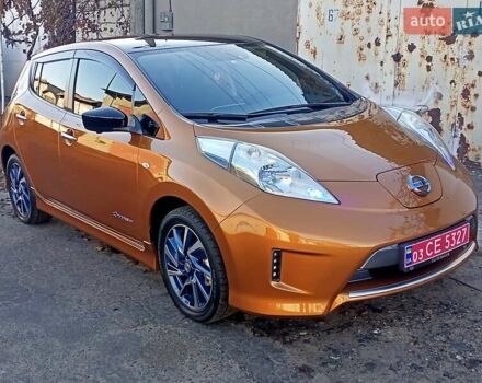 Оранжевый Ниссан Лиф, объемом двигателя 0 л и пробегом 90 тыс. км за 8500 $, фото 41 на Automoto.ua