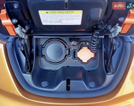 Оранжевый Ниссан Лиф, объемом двигателя 0 л и пробегом 90 тыс. км за 8500 $, фото 83 на Automoto.ua