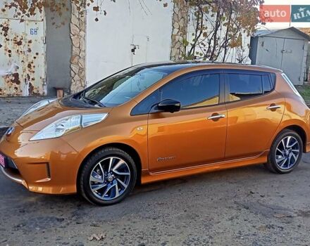 Оранжевый Ниссан Лиф, объемом двигателя 0 л и пробегом 90 тыс. км за 8500 $, фото 11 на Automoto.ua