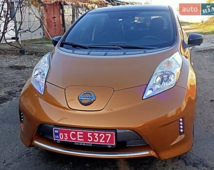 Оранжевый Ниссан Лиф, объемом двигателя 0 л и пробегом 90 тыс. км за 8500 $, фото 3 на Automoto.ua