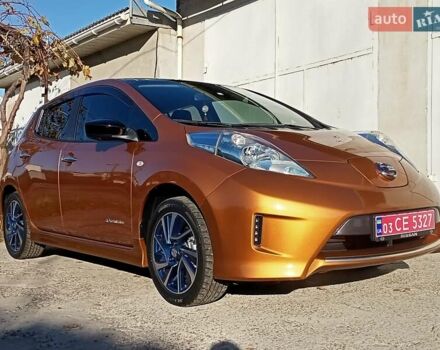 Оранжевый Ниссан Лиф, объемом двигателя 0 л и пробегом 90 тыс. км за 8500 $, фото 86 на Automoto.ua