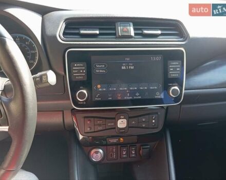 Помаранчевий Ніссан Ліф, об'ємом двигуна 0 л та пробігом 110 тис. км за 15990 $, фото 21 на Automoto.ua
