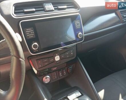 Помаранчевий Ніссан Ліф, об'ємом двигуна 0 л та пробігом 110 тис. км за 15990 $, фото 19 на Automoto.ua