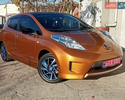 Оранжевый Ниссан Лиф, объемом двигателя 0 л и пробегом 90 тыс. км за 8500 $, фото 1 на Automoto.ua