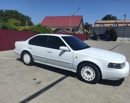 Белый Ниссан Максима, объемом двигателя 3 л и пробегом 350 тыс. км за 1650 $, фото 3 на Automoto.ua