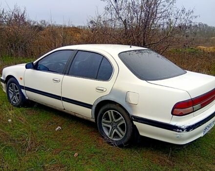 Белый Ниссан Максима, объемом двигателя 2 л и пробегом 258 тыс. км за 2000 $, фото 3 на Automoto.ua