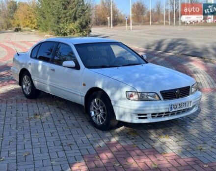 Белый Ниссан Максима, объемом двигателя 3 л и пробегом 250 тыс. км за 2500 $, фото 3 на Automoto.ua