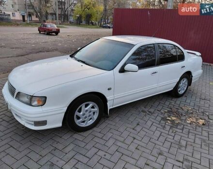 Белый Ниссан Максима, объемом двигателя 3 л и пробегом 454 тыс. км за 3100 $, фото 14 на Automoto.ua
