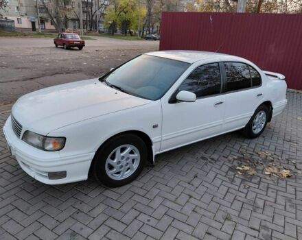 Белый Ниссан Максима, объемом двигателя 3 л и пробегом 454 тыс. км за 3100 $, фото 1 на Automoto.ua