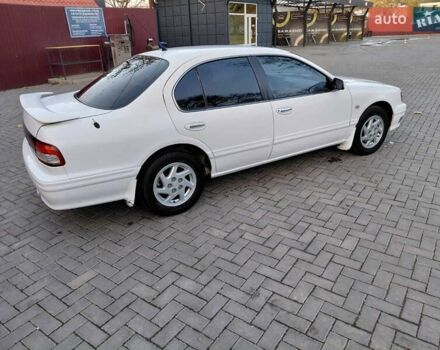 Белый Ниссан Максима, объемом двигателя 3 л и пробегом 454 тыс. км за 3100 $, фото 2 на Automoto.ua