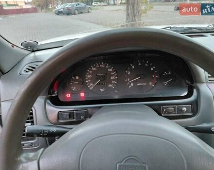 Белый Ниссан Максима, объемом двигателя 3 л и пробегом 454 тыс. км за 3100 $, фото 8 на Automoto.ua