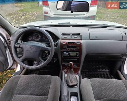 Белый Ниссан Максима, объемом двигателя 2.96 л и пробегом 280 тыс. км за 2500 $, фото 2 на Automoto.ua