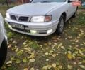 Белый Ниссан Максима, объемом двигателя 2.96 л и пробегом 280 тыс. км за 2500 $, фото 1 на Automoto.ua