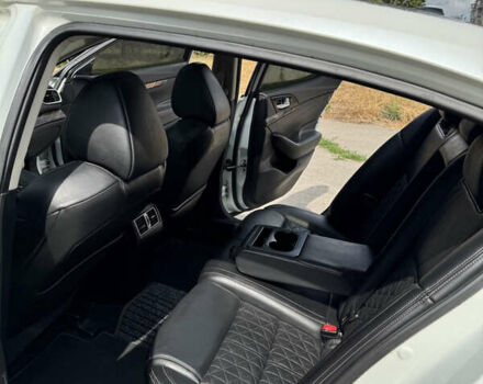 Белый Ниссан Максима, объемом двигателя 3.5 л и пробегом 225 тыс. км за 13500 $, фото 13 на Automoto.ua