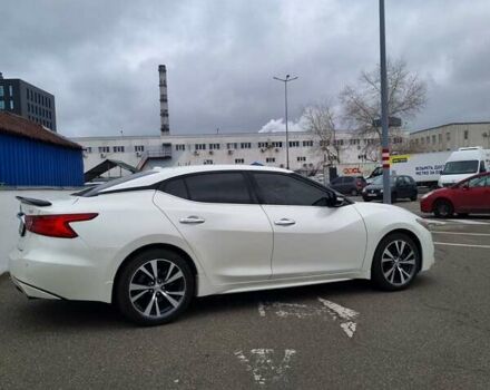 Белый Ниссан Максима, объемом двигателя 3.5 л и пробегом 69 тыс. км за 17000 $, фото 1 на Automoto.ua