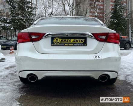 Белый Ниссан Максима, объемом двигателя 3.5 л и пробегом 100 тыс. км за 15990 $, фото 5 на Automoto.ua