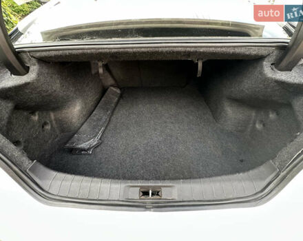 Белый Ниссан Максима, объемом двигателя 3.5 л и пробегом 206 тыс. км за 12200 $, фото 22 на Automoto.ua