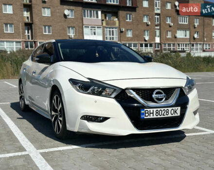 Белый Ниссан Максима, объемом двигателя 3.5 л и пробегом 206 тыс. км за 12200 $, фото 7 на Automoto.ua