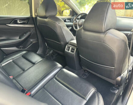 Белый Ниссан Максима, объемом двигателя 3.5 л и пробегом 206 тыс. км за 12200 $, фото 8 на Automoto.ua