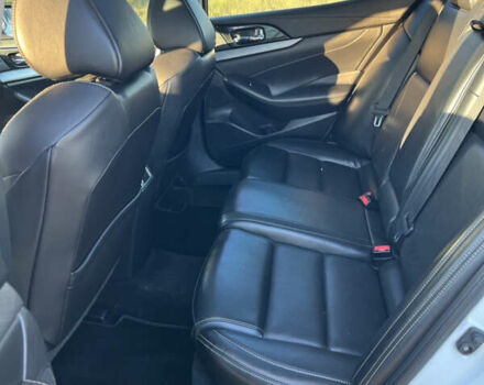 Белый Ниссан Максима, объемом двигателя 3.5 л и пробегом 207 тыс. км за 13700 $, фото 5 на Automoto.ua