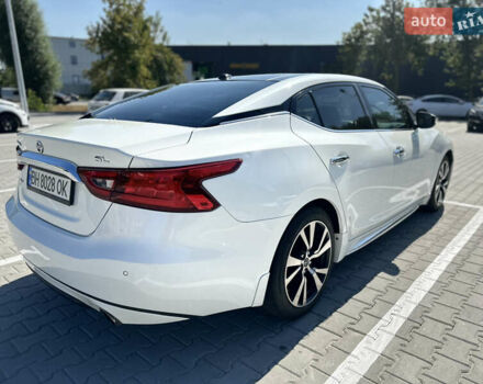 Белый Ниссан Максима, объемом двигателя 3.5 л и пробегом 206 тыс. км за 12200 $, фото 3 на Automoto.ua