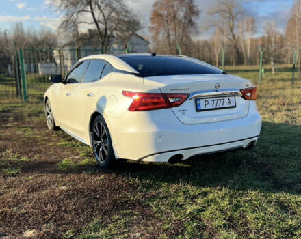 Белый Ниссан Максима, объемом двигателя 3.5 л и пробегом 207 тыс. км за 13700 $, фото 9 на Automoto.ua