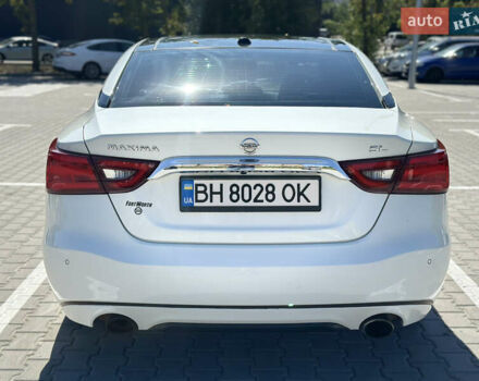 Белый Ниссан Максима, объемом двигателя 3.5 л и пробегом 206 тыс. км за 12200 $, фото 1 на Automoto.ua