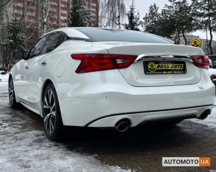 Белый Ниссан Максима, объемом двигателя 3.5 л и пробегом 100 тыс. км за 15990 $, фото 4 на Automoto.ua